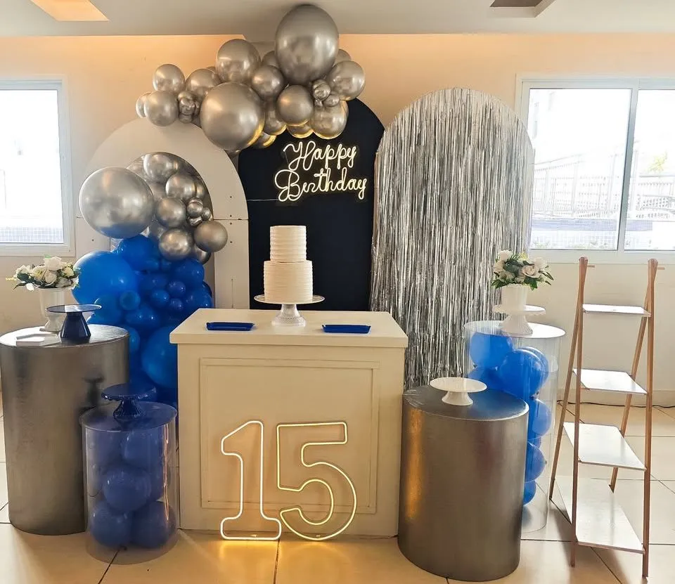 15 Anos · Azul Royal e Prata
