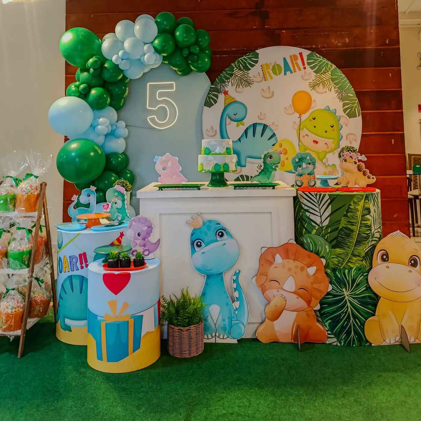Dinossauro · 5 anos